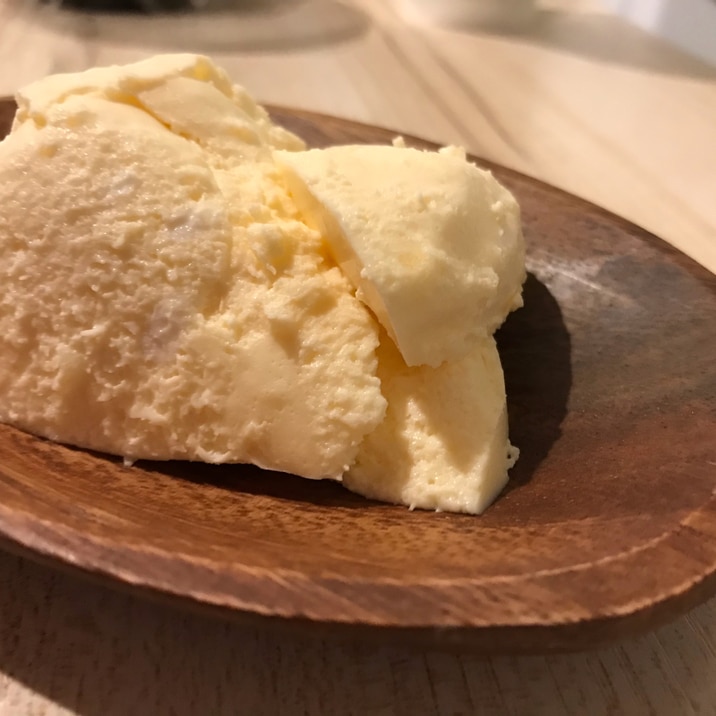 レアチーズケーキ風!材料3つ混ぜて冷やすだけ